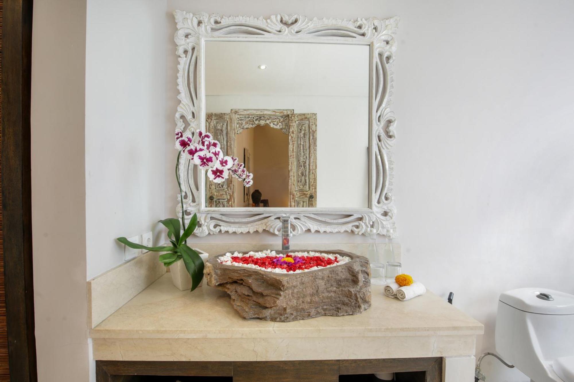 Villa Koala, 2Br Close To W, Potato Head And Shi Shi Семиняк Екстериор снимка